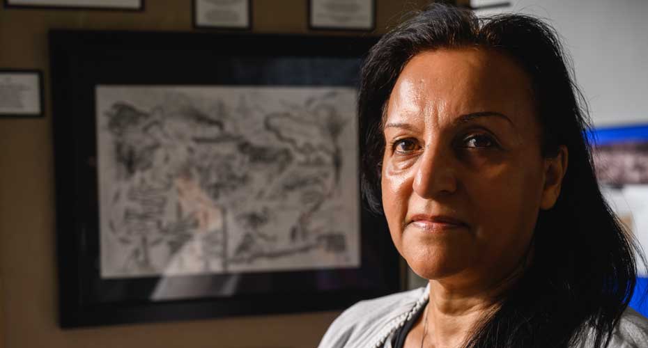 Head and shoulders Anne Madray